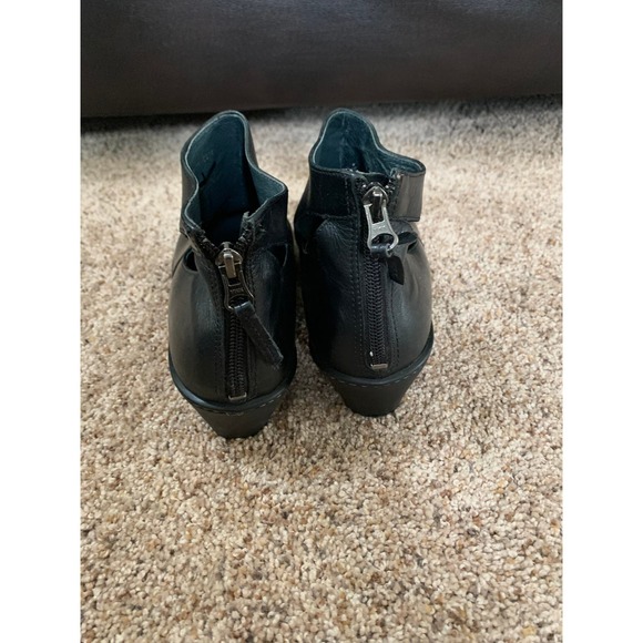 Dansko Bonita Leather Black Back Zip Bootie Cutout Side Womens Size 39  US 8.5 - Picture 3 of 9